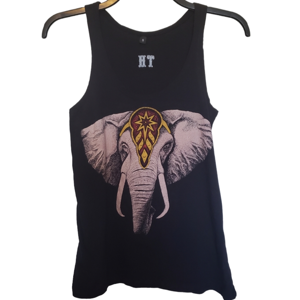 3/$15 Elephant Tank Top Size Small